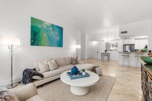 99 SE Mizner Blvd in Boca Raton, FL - Building Photo