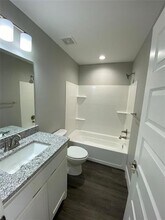 1022 W Shepherd St in Denison, TX - Building Photo - Building Photo