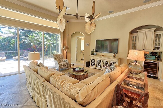 property at 1824 Crayton Rd