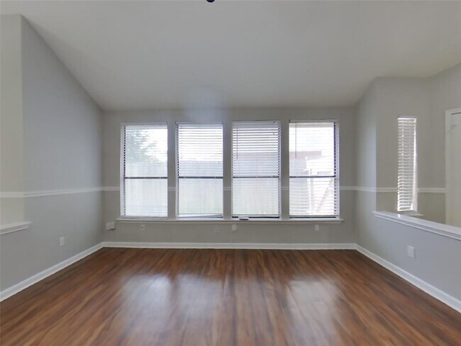13822 Cantwell Dr in Houston, TX - Building Photo - Building Photo