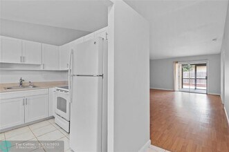 4325 NW 5th Ave in Pompano Beach, FL - Building Photo - Building Photo