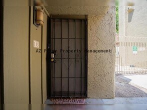 1701 W Tuckey Ln in Phoenix, AZ - Building Photo - Building Photo