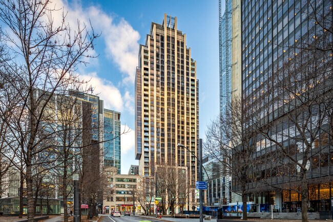 628 Saint-Jacques Rue in Montréal, QC - Building Photo - Building Photo