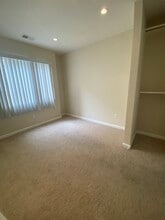 385 29th St, Unit 4 in San Francisco, CA - Foto de edificio - Building Photo