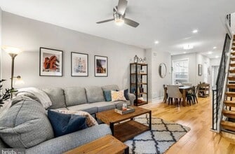 2427 E Boston St in Philadelphia, PA - Building Photo - Building Photo