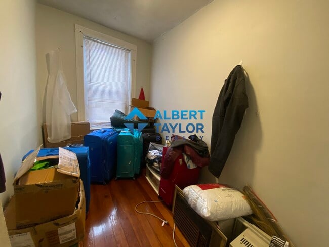 13 Perry St, Unit 1