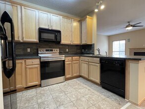 18279 Key W Ct in Lakeville, MN - Building Photo - Building Photo