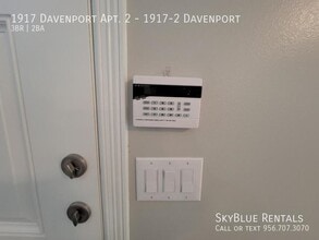 1917 Davenport St in Weslaco, TX - Building Photo - Building Photo