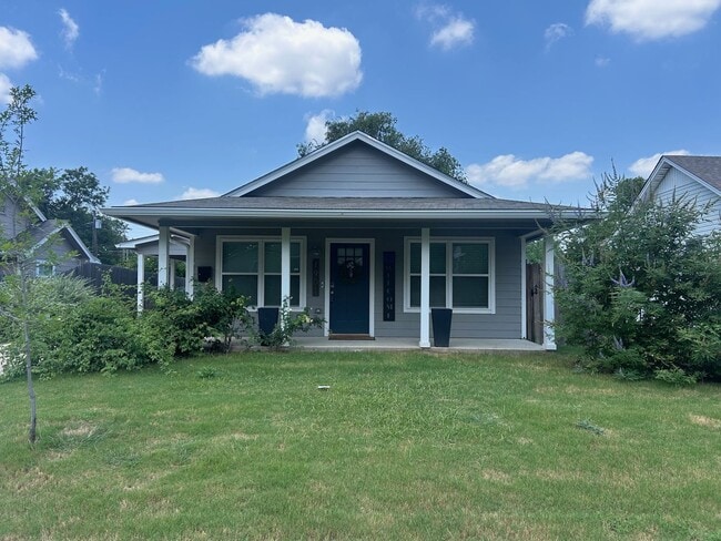 property at 1901 Algonquin St