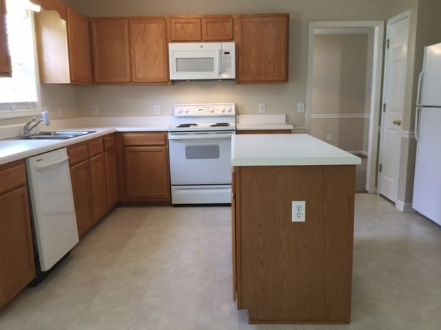 6514 Highland Oak Dr in Greensboro, NC - Building Photo - Building Photo