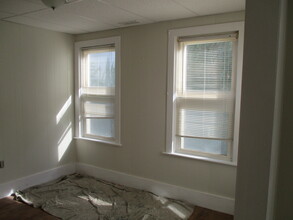 16 Boardman St, Unit 1 in Worcester, MA - Building Photo - Building Photo