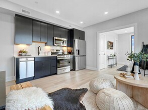 1026 18th St NE in Washington, DC - Building Photo - Building Photo