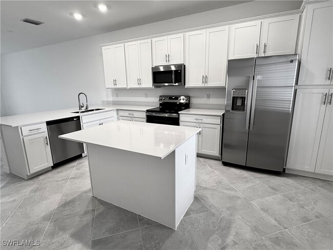 property at 5527 Double Eagle Cir