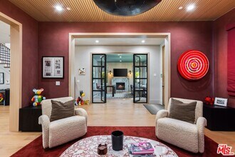 5084 Valjean Ave in Los Angeles, CA - Building Photo - Building Photo