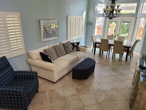 1446 Portofino Dr, Unit 21 in Vista, CA - Building Photo - Building Photo