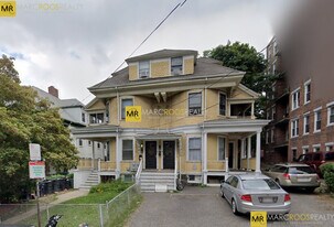 18 Quint Ave in Boston, MA - Building Photo