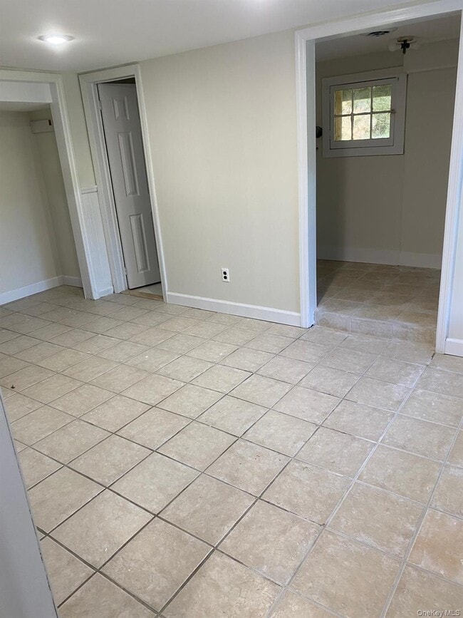 459 Clove Rd in Monroe, NY - Building Photo - Building Photo