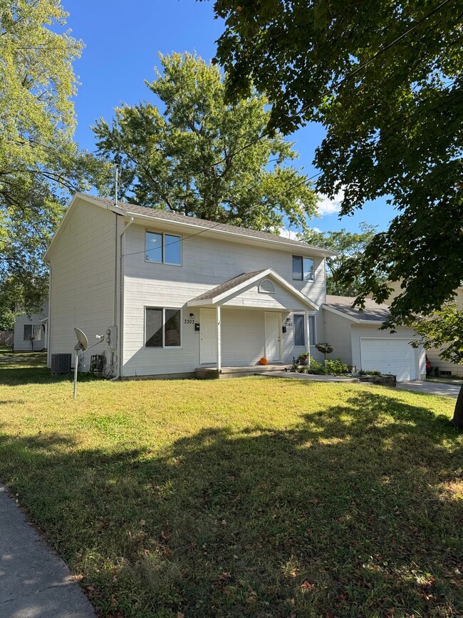 3303 61st St in Des Moines, IA - Building Photo - Building Photo