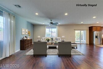 10465 Saddle Mountain St in Las Vegas, NV - Building Photo - Building Photo