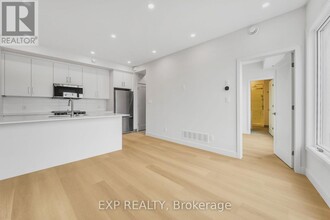 1650 Scott St in Ottawa, ON - Building Photo - Building Photo