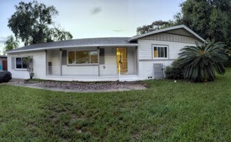 562 Hartley Pl in Orlando, FL - Building Photo