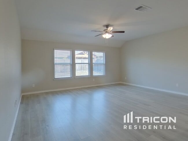 126 Colony Way in Fate, TX - Building Photo - Building Photo