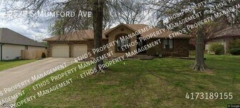 2525 S Mumford Ave in Springfield, MO - Building Photo