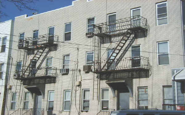 534 29th St in Union City, NJ - Building Photo - Building Photo