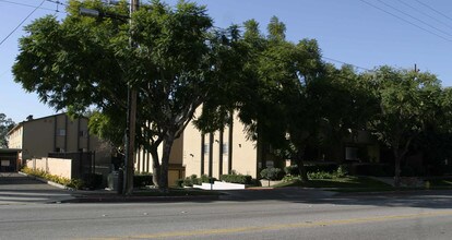 Colony Park Condominiums in Azusa, CA - Building Photo - Building Photo