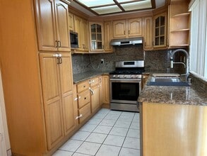 2614 Mabury Square in San Jose, CA - Building Photo - Building Photo