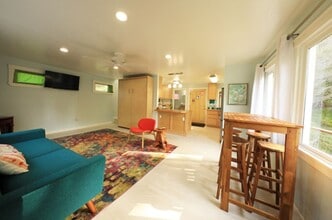 237 S Westhaven Dr in Trinidad, CA - Building Photo - Building Photo