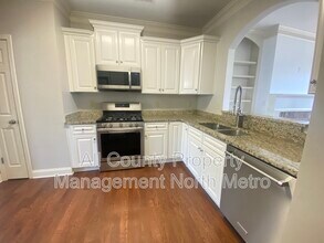 3911 High Dove Way SW in Smyrna, GA - Building Photo - Building Photo