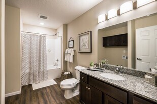 Redwood Fort Wayne Noyer Road in Fort Wayne, IN - Building Photo