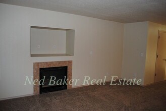 953-955 Charter Pl NE in Salem, OR - Building Photo - Building Photo