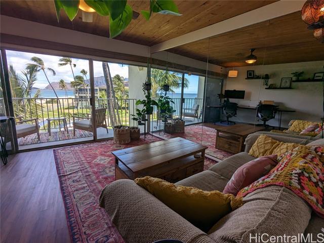 property at 87-561-561 Farrington Hwy