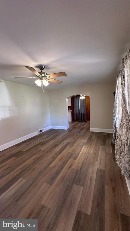 property at 312 Woodford St