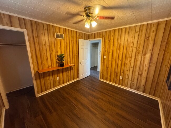 property at 1625 Wickham Ave
