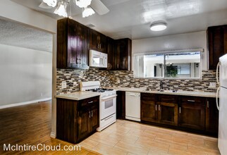 4840 Van Noord Ave in Los Angeles, CA - Building Photo - Building Photo