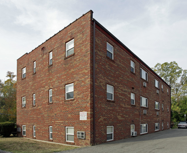 2621-2629 Hunt Rd in Cincinnati, OH - Foto de edificio - Building Photo