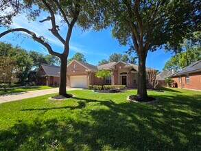 18631 Mosshill Estates Ln in Cypress, TX - Building Photo - Building Photo