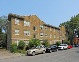 272 Caroline St S Apartments