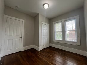 7426 Dunedin St, Unit UL in Detroit, MI - Foto de edificio - Building Photo