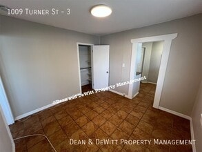 1009 Turner St-Unit -3 in Clearwater, FL - Building Photo - Building Photo