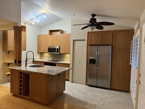 12 Waipaa Ln in Wailuku, HI - Building Photo - Building Photo