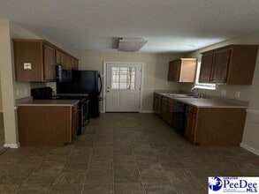 2709 Winterbrook Dr in Florence, SC - Building Photo - Building Photo