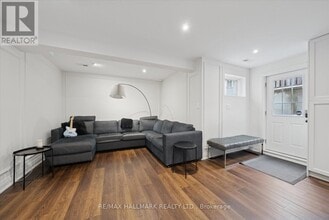 312 Main St Unionville in Markham, ON - Building Photo - Building Photo