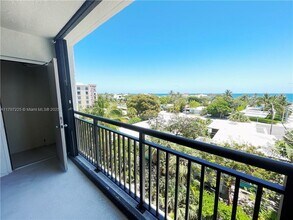 2300 NE 33rd Ave in Fort Lauderdale, FL - Building Photo - Building Photo