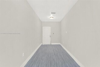 10410 NW 28th Ave in Miami, FL - Building Photo - Building Photo