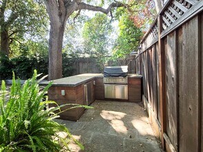 644 Harvard Ave in Menlo Park, CA - Building Photo - Building Photo