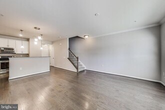 645 Diamondback Dr in Gaithersburg, MD - Building Photo - Building Photo